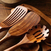 Élégant et durable : Ustensiles de cuisine en bois de teck EcoChef pour une cuisine stylée