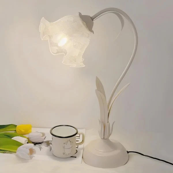Lampe de table florale vintage charmante – Élégance inspirée de la nature et design fonctionnel