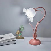 Charming vintage floral table lamp – Nature-inspired elegance and functional design