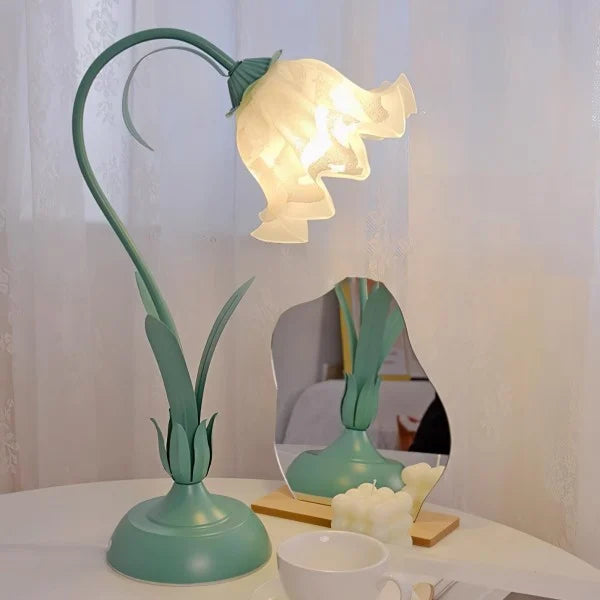 Lampe de table florale vintage charmante – Élégance inspirée de la nature et design fonctionnel