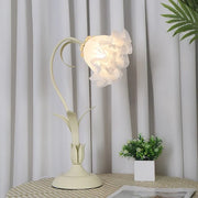 Charming vintage floral table lamp – Nature-inspired elegance and functional design