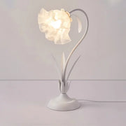 Charming vintage floral table lamp – Nature-inspired elegance and functional design
