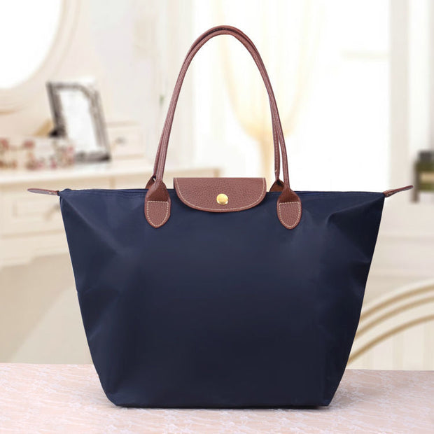 Oxford Chic Shoulder Bag – Effortless Style and Everyday Functionality