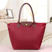 Oxford Chic Shoulder Bag – Effortless Style and Everyday Functionality