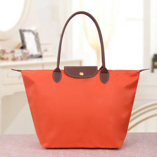 Oxford Chic Shoulder Bag – Effortless Style and Everyday Functionality