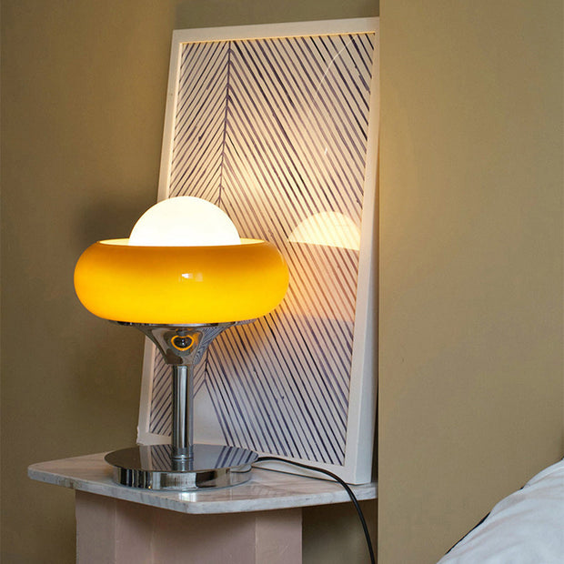 Chic yellow Bauhaus glass table lamp – A fusion of vintage charm and contemporary style