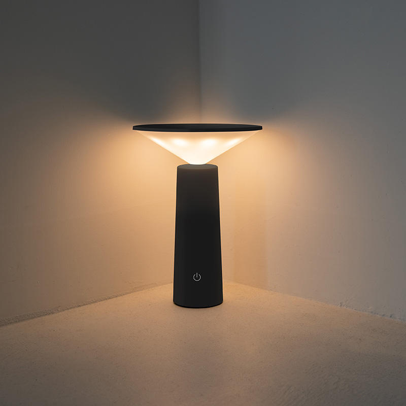 Lampe de table LED sans fil rechargeable élégante – Éclairage polyvalent et personnalisable