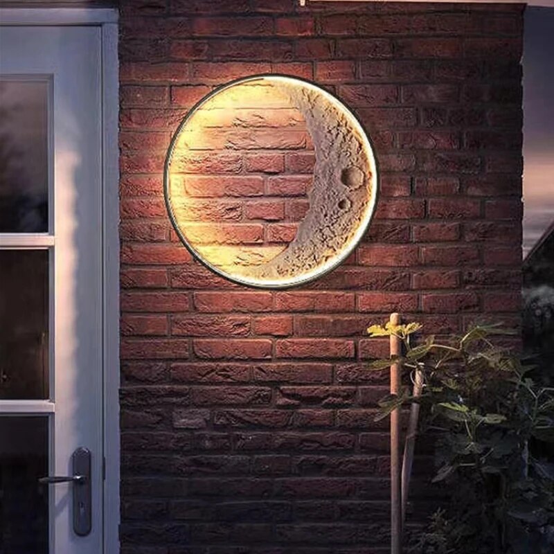 Pendule d'extérieur Sleek Moonlight – Éclairage LED géométrique élégant pour illuminer vos espaces extérieurs