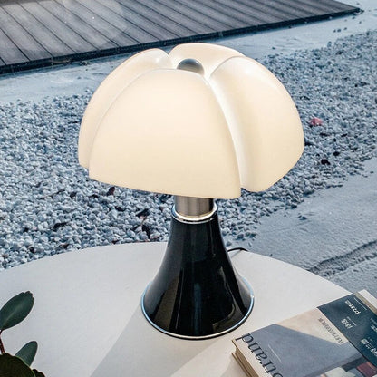 Lampe de table LED élégante inspirée des fleurs – Éclairage ajustable et stylé