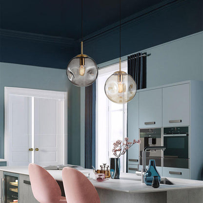 Elegant Scandinavian gold glass pendant – Embrace a refined style with a soft ambient glow